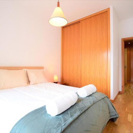 Marina De Albufeira T1 Ate 2 Pax Ou T2 Ate 6 Pax Com Piscina E Vista Marina Apartment Exterior foto