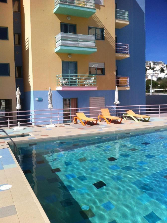 Marina De Albufeira T1 Ate 2 Pax Ou T2 Ate 6 Pax Com Piscina E Vista Marina Apartment Exterior foto